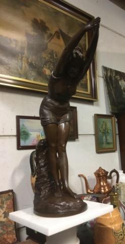 Bronze statue La Tuffolina Or La Plongeuse