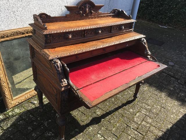 Hunting style desk oak