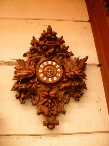 oak hunting clock