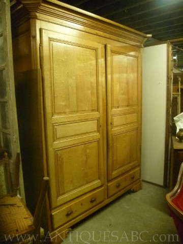 oak wardrobe