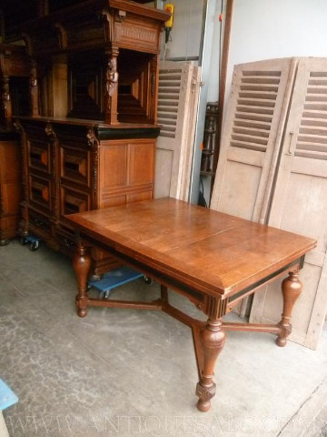 Renaissance dinning set oak